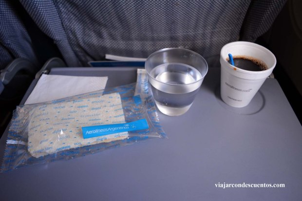 refrigerio-a-bordo-aerolineas-argentinas