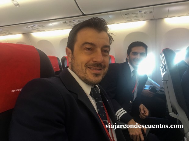 Comandante e instructor César Flores Tabarés NORWEGIAN